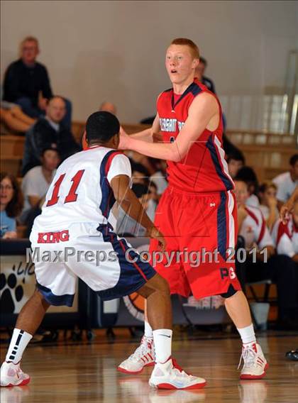 Thumbnail 2 in Pleasant Grove vs. King (MaxPreps Holiday Classic) photogallery.