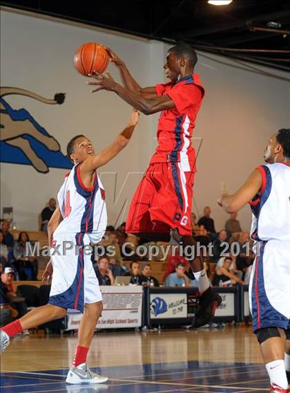 Thumbnail 2 in Pleasant Grove vs. King (MaxPreps Holiday Classic) photogallery.