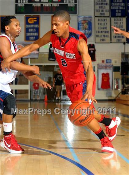 Thumbnail 3 in Pleasant Grove vs. King (MaxPreps Holiday Classic) photogallery.
