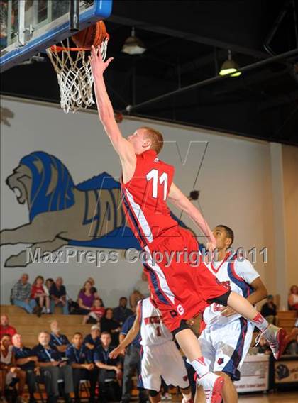 Thumbnail 2 in Pleasant Grove vs. King (MaxPreps Holiday Classic) photogallery.