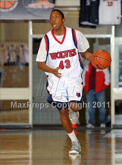 Thumbnail 3 in Pleasant Grove vs. King (MaxPreps Holiday Classic) photogallery.