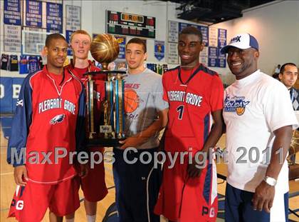 Thumbnail 1 in Pleasant Grove vs. King (MaxPreps Holiday Classic) photogallery.