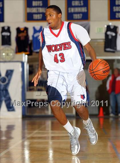 Thumbnail 1 in Pleasant Grove vs. King (MaxPreps Holiday Classic) photogallery.