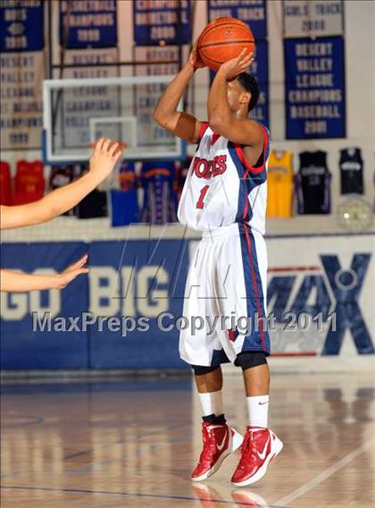 Thumbnail 1 in Pleasant Grove vs. King (MaxPreps Holiday Classic) photogallery.