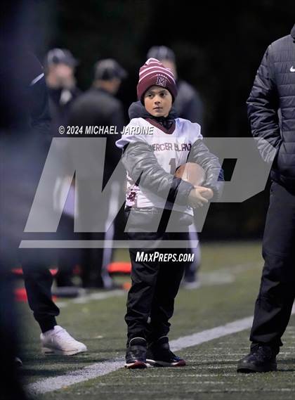 Thumbnail 3 in O'Dea vs Mercer Island (WIAA 3A Round of 16) photogallery.