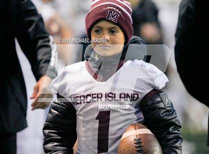 Thumbnail 2 in O'Dea vs Mercer Island (WIAA 3A Round of 16) photogallery.