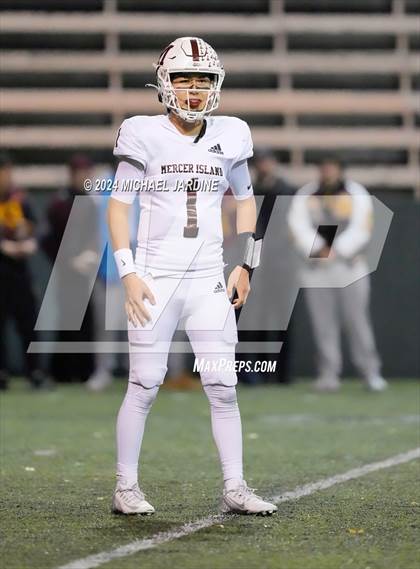 Thumbnail 1 in O'Dea vs Mercer Island (WIAA 3A Round of 16) photogallery.