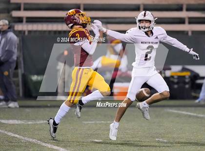 Thumbnail 3 in O'Dea vs Mercer Island (WIAA 3A Round of 16) photogallery.