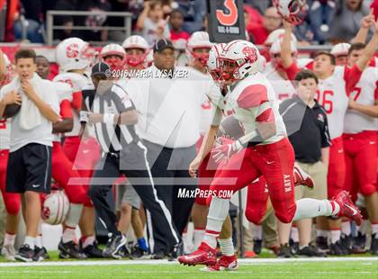 Thumbnail 1 in Katy vs North Shore (UIL 6A Regional Playoff) photogallery.