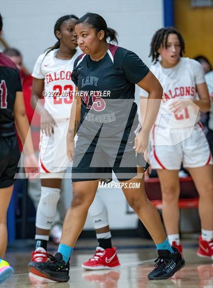 Thumbnail 2 in Seventy-First vs. Trinity Christian (MLK Dream Jam) photogallery.
