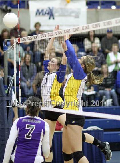 Thumbnail 3 in Ripon Christian vs Bradshaw Christian (CIF SJS D5 Final) photogallery.