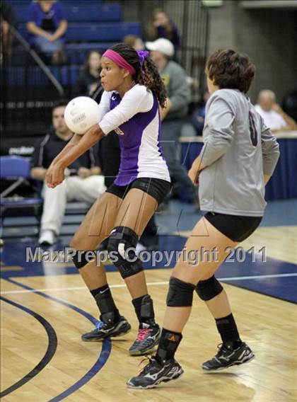 Thumbnail 2 in Ripon Christian vs Bradshaw Christian (CIF SJS D5 Final) photogallery.