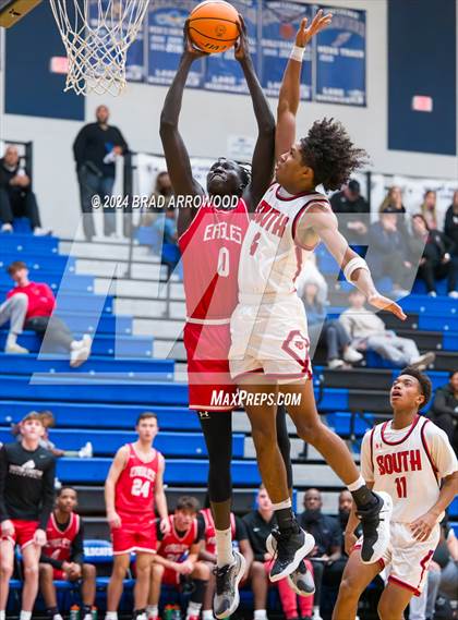 Thumbnail 1 in Gaston Christian vs. South Mecklenburg (Phenom Lakesgiving) photogallery.