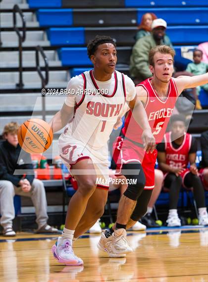 Thumbnail 2 in Gaston Christian vs. South Mecklenburg (Phenom Lakesgiving) photogallery.