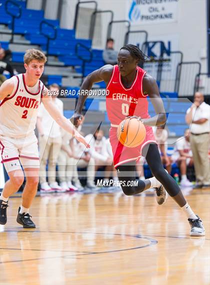 Thumbnail 3 in Gaston Christian vs. South Mecklenburg (Phenom Lakesgiving) photogallery.