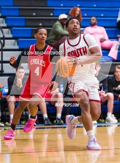 Thumbnail 2 in Gaston Christian vs. South Mecklenburg (Phenom Lakesgiving) photogallery.