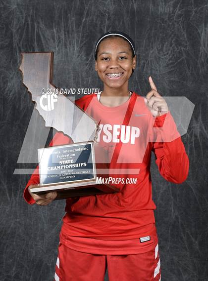 Thumbnail 3 in Redondo Union (CIF State D2 Award Photos) photogallery.