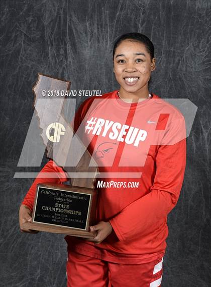 Thumbnail 2 in Redondo Union (CIF State D2 Award Photos) photogallery.