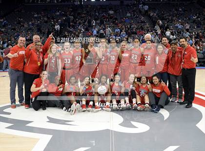 Thumbnail 1 in Redondo Union (CIF State D2 Award Photos) photogallery.