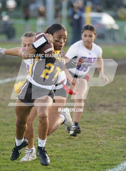 Thumbnail 3 in Alameda vs. Clayton Valley Charter photogallery.