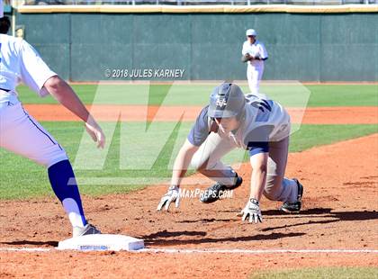 Thumbnail 2 in Spring Valley vs Bishop Gorman photogallery.