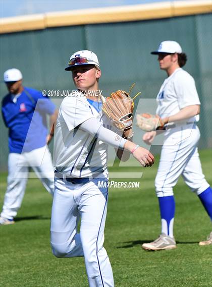 Thumbnail 2 in Spring Valley vs Bishop Gorman photogallery.