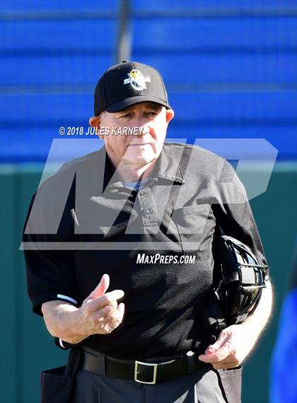Thumbnail 3 in Spring Valley vs Bishop Gorman photogallery.