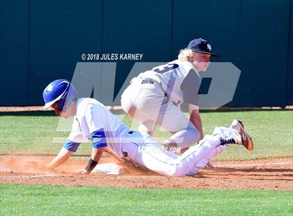 Thumbnail 2 in Spring Valley vs Bishop Gorman photogallery.