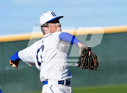 Thumbnail 2 in Spring Valley vs Bishop Gorman photogallery.