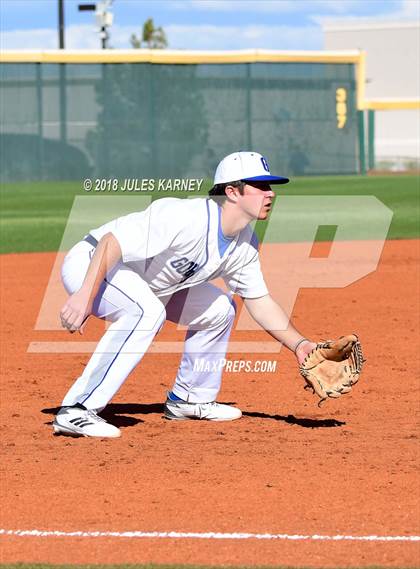 Thumbnail 2 in Spring Valley vs Bishop Gorman photogallery.