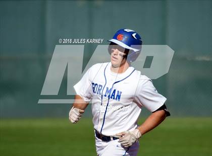 Thumbnail 3 in Spring Valley vs Bishop Gorman photogallery.