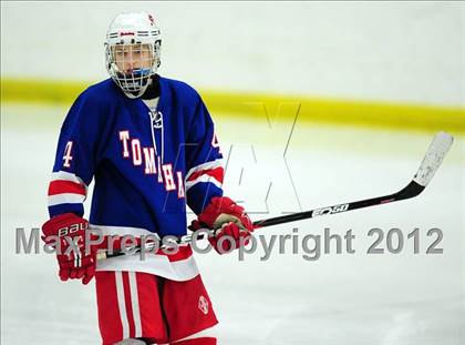 Thumbnail 3 in Glastonbury @ Branford photogallery.