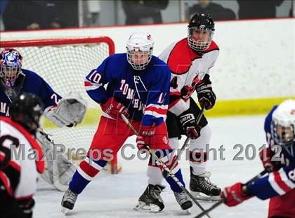 Thumbnail 3 in Glastonbury @ Branford photogallery.
