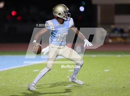 Thumbnail 2 in Monterey Trail @ Burbank photogallery.