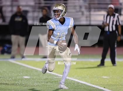 Thumbnail 1 in Monterey Trail @ Burbank photogallery.
