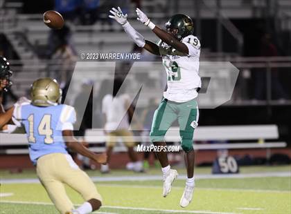 Thumbnail 1 in Monterey Trail @ Burbank photogallery.