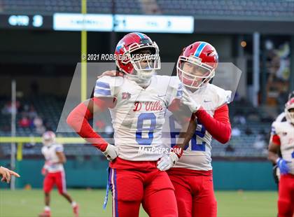 Thumbnail 1 in Southlake Carroll vs. Duncanville (UIL 6A Division 1 Semifinals) photogallery.