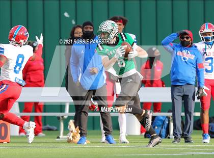 Thumbnail 1 in Southlake Carroll vs. Duncanville (UIL 6A Division 1 Semifinals) photogallery.
