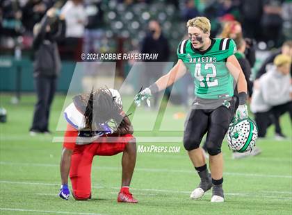 Thumbnail 2 in Southlake Carroll vs. Duncanville (UIL 6A Division 1 Semifinals) photogallery.