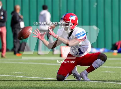 Thumbnail 2 in Southlake Carroll vs. Duncanville (UIL 6A Division 1 Semifinals) photogallery.