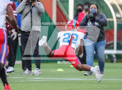 Thumbnail 3 in Southlake Carroll vs. Duncanville (UIL 6A Division 1 Semifinals) photogallery.