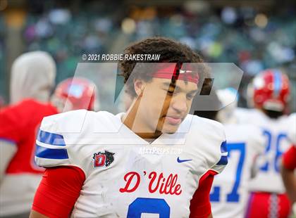 Thumbnail 2 in Southlake Carroll vs. Duncanville (UIL 6A Division 1 Semifinals) photogallery.