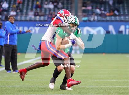 Thumbnail 3 in Southlake Carroll vs. Duncanville (UIL 6A Division 1 Semifinals) photogallery.