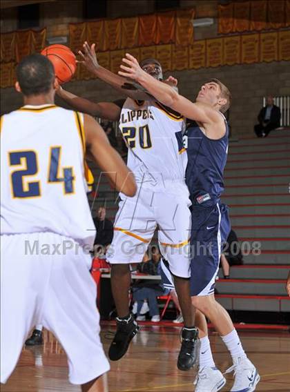 Thumbnail 1 in Xaverian vs. Ironwood Ridge (MaxPreps Holiday Classic) photogallery.