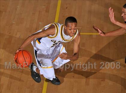 Thumbnail 2 in Xaverian vs. Ironwood Ridge (MaxPreps Holiday Classic) photogallery.