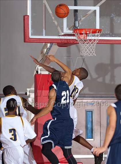 Thumbnail 1 in Xaverian vs. Ironwood Ridge (MaxPreps Holiday Classic) photogallery.