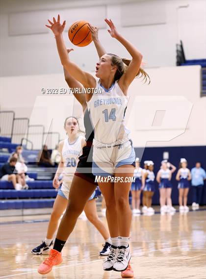Thumbnail 3 in Lassiter @ Pope photogallery.