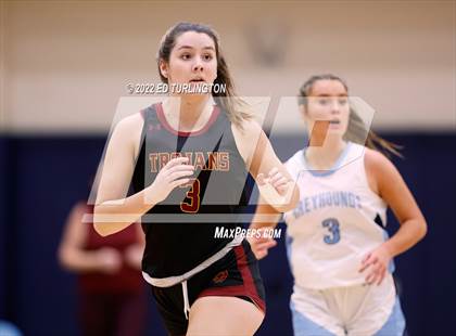 Thumbnail 3 in Lassiter @ Pope photogallery.