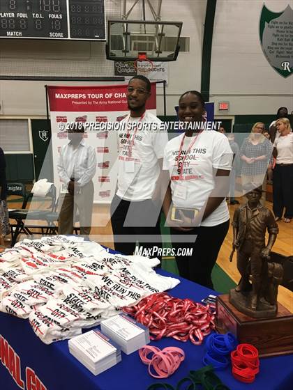 Thumbnail 1 in Richwoods TOC Ceremony photogallery.