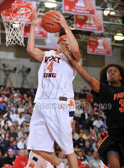 Thumbnail 2 in Young vs. Fairfax (Nike Extravaganza) photogallery.